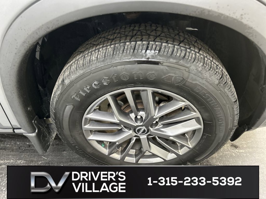 Used 2023 Nissan Rogue S AWD/4WD image 8