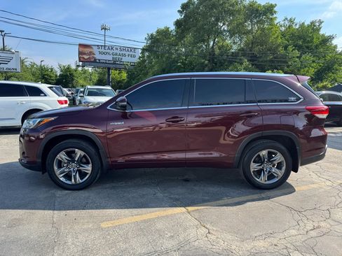 Used 2019 Toyota Highlander Limited Platinum w/ Carpet Mat Package (TMS) AWD/4WD image 3