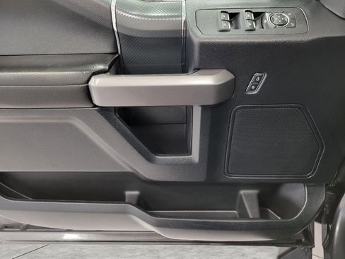 Used 2019 Ford F150 XLT w/ Equipment Group 302A Luxury AWD/4WD image 27
