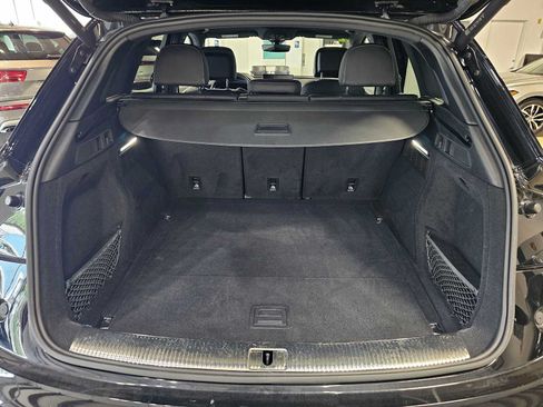 Used 2022 Audi SQ5 Prestige w/ Prestige Package AWD/4WD image 16