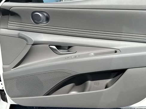 New 2026 Hyundai Elantra SEL Sport Premium FWD image 16