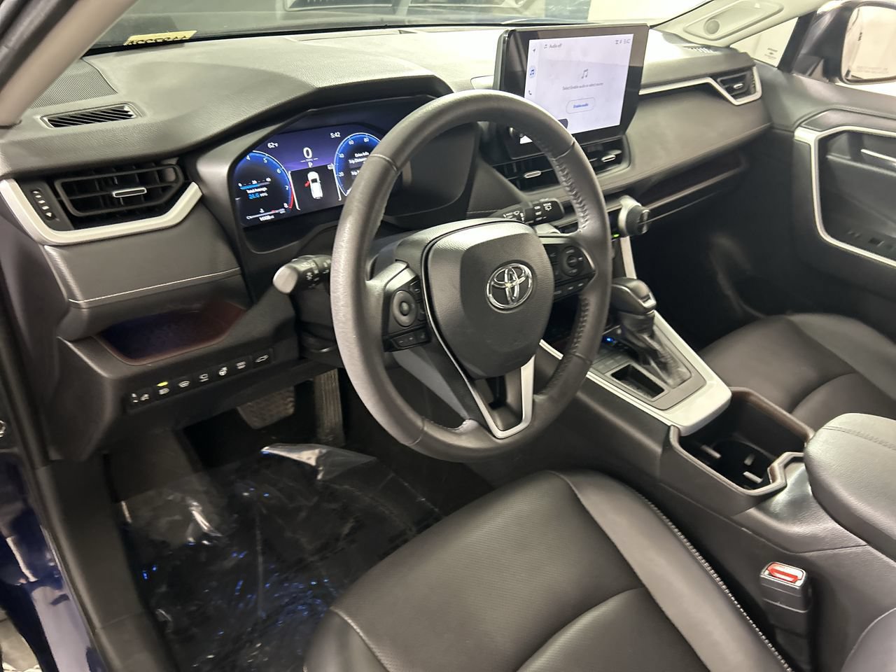 Used 2025 Toyota RAV4 Limited w/ Advanced Technology Package FWD image 13