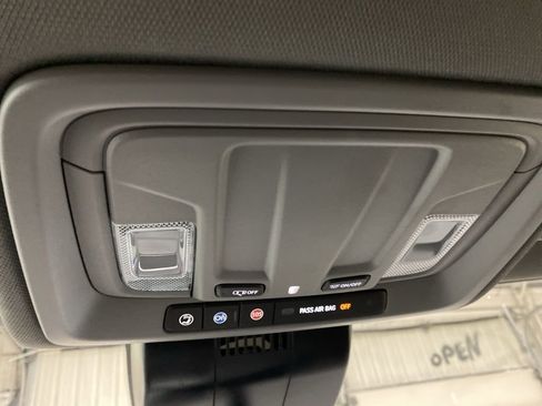 Used 2025 Chevrolet Silverado 3500 LT w/ All Star Edition image 44