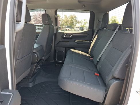 Used 2022 Chevrolet Silverado 1500 LT image 10