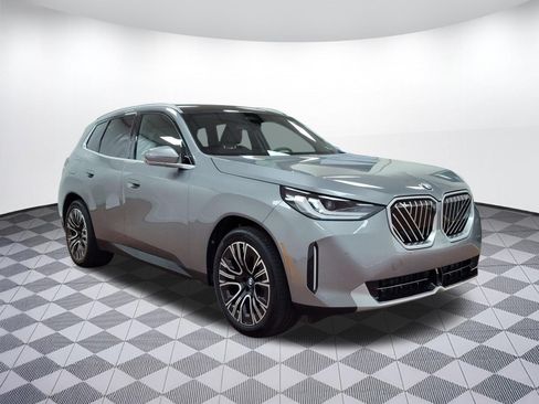 Used 2025 BMW X3 xDrive30i w/ Premium Package AWD/4WD image 6