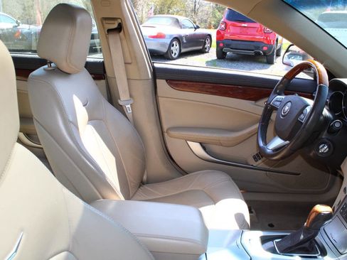Used 2010 Cadillac CTS Premium image 11