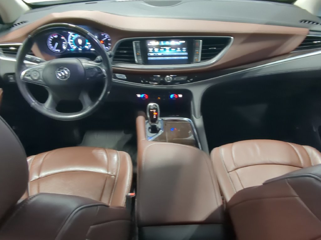 Used 2018 Buick Enclave Avenir w/ Avenir Technology Package AWD/4WD image 15