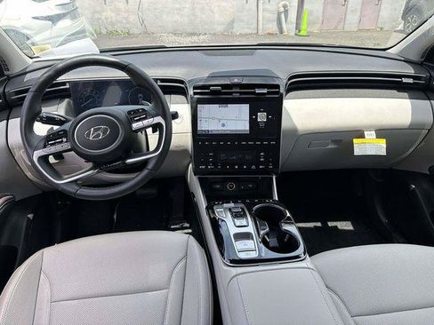 Used 2024 Hyundai Tucson Limited AWD/4WD image 16