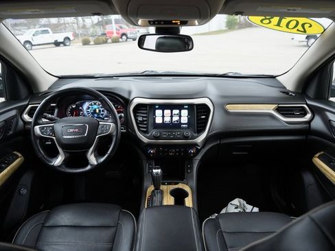 Used 2018 GMC Acadia Denali w/ Technology Package image 15
