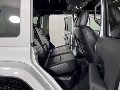 Used 2022 Jeep Wrangler Unlimited Sahara w/ Cold Weather Group image 45