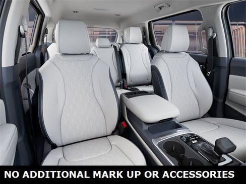 New 2026 Kia Carnival EX image 15