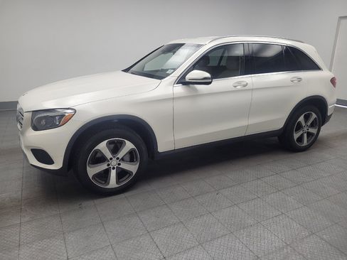 Used 2016 Mercedes-Benz GLC 300 4MATIC image 2