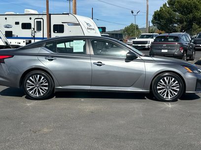 Used 2023 Nissan Altima 2.5 SV