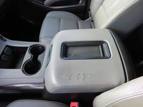 Used 2015 Chevrolet Tahoe LT AWD/4WD image 45