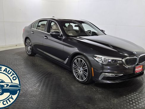 Used 2018 BMW 530e xDrive w/ Premium Package 2 image 1