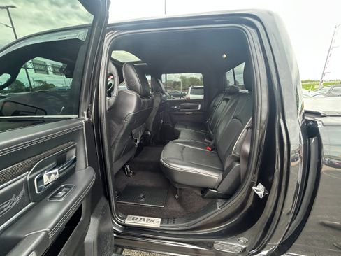 Used 2018 RAM 1500 Limited AWD/4WD image 4