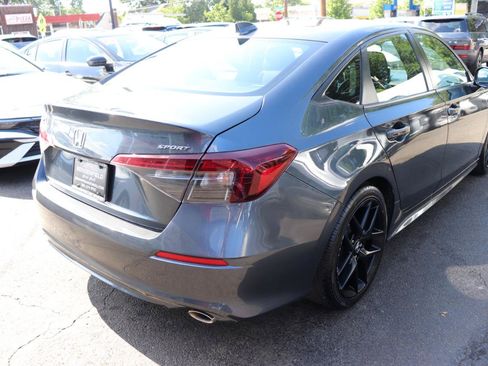 Used 2025 Honda Civic Sport image 5