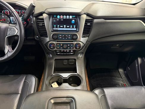 Used 2019 Chevrolet Tahoe LT AWD/4WD image 38