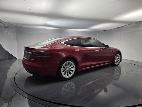 Used 2017 Tesla Model S AWD image 7