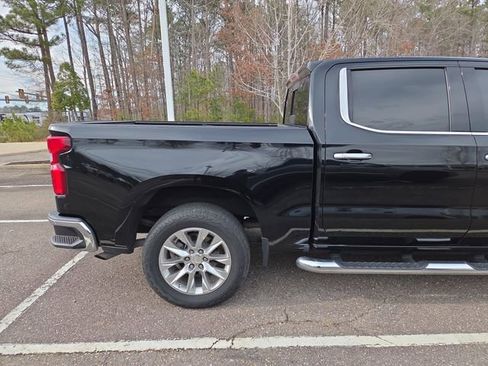 Used 2020 Chevrolet Silverado 1500 LTZ w/ LTZ Plus Package image 3