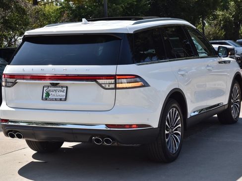 Used 2022 Lincoln Aviator Reserve w/ Equipment Group 201A AWD/4WD image 8