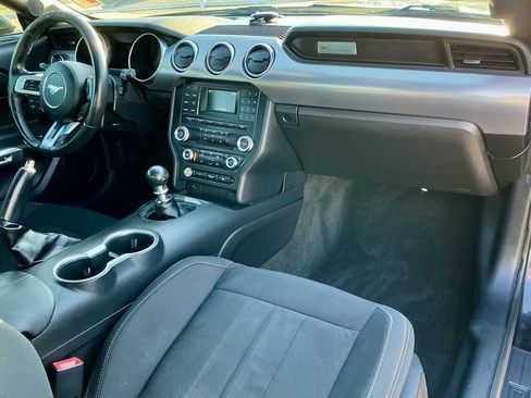 Used 2018 Ford Mustang GT w/ Black Accent Pkg image 28