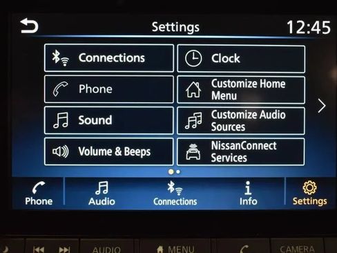 Used 2025 Nissan Sentra SV FWD image 31