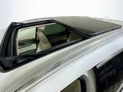 Used 2023 Cadillac XT5 Premium Luxury image 11