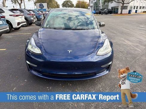 Used 2023 Tesla Model 3 Performance image 2