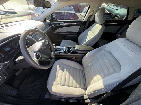 Used 2015 Ford Fusion S image 15