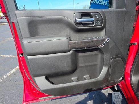 Used 2021 Chevrolet Silverado 1500 LTZ AWD/4WD image 33