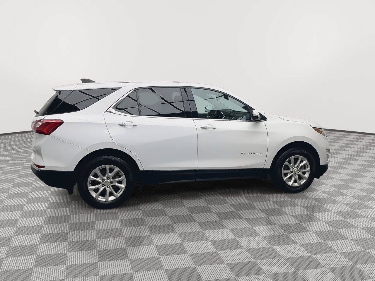 Used 2018 Chevrolet Equinox LT AWD/4WD image 38