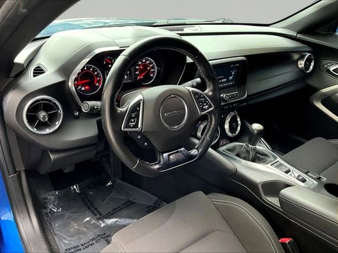 Used 2017 Chevrolet Camaro LS RWD image 15