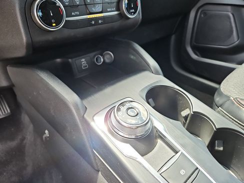 Used 2025 Ford Escape ST-Line FWD image 12