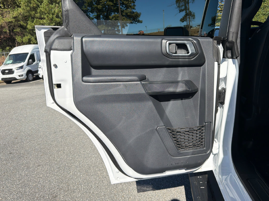 Used 2025 Ford Bronco Outer Banks w/ Sasquatch Package AWD/4WD image 21