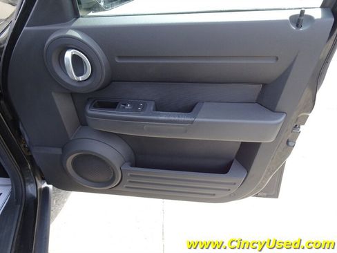Used 2010 Dodge Nitro Heat AWD/4WD image 22