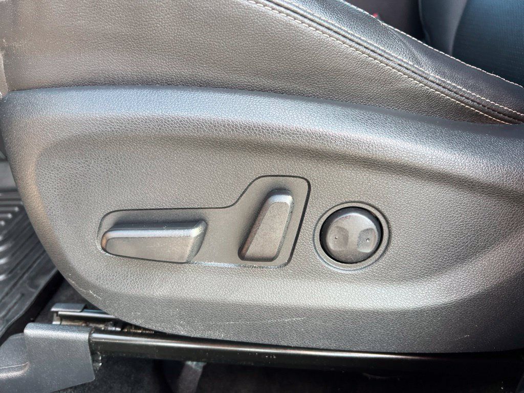 Used 2020 Kia Sportage EX AWD/4WD image 9