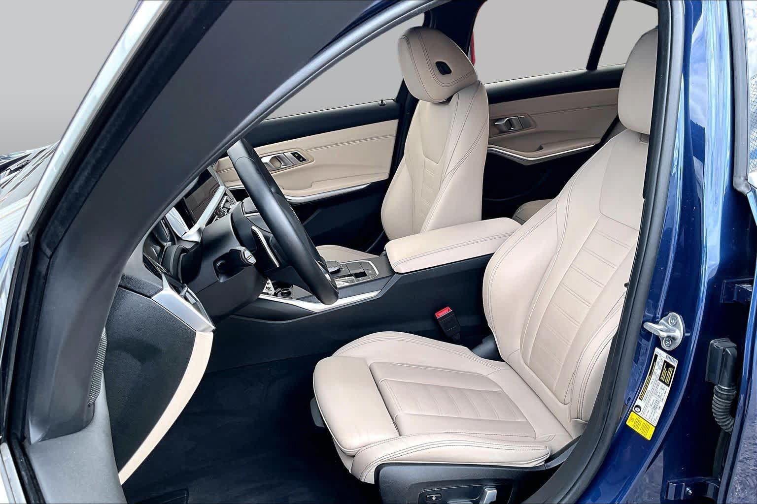 Used 2021 BMW 330i Sedan w/ Convenience Package RWD image 10