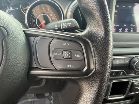 Used 2022 Jeep Wrangler Sport AWD/4WD image 23