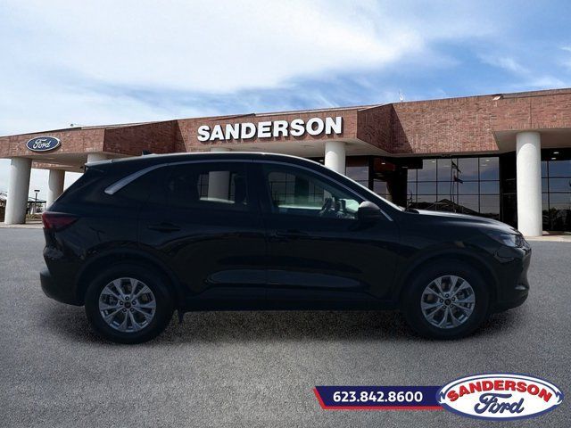 Certified 2024 Ford Escape Active FWD image 2