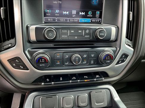 Used 2018 GMC Sierra 1500 SLT AWD/4WD image 16