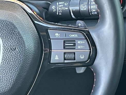 Used 2025 Honda Pilot Black Edition image 15
