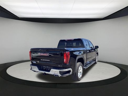 Used 2021 GMC Sierra 1500 SLT w/ SLT Premium Package AWD/4WD image 8
