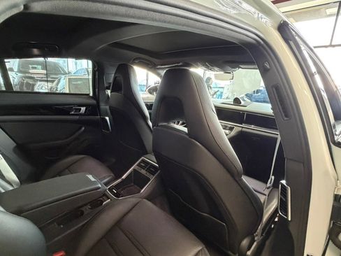 Used 2018 Porsche Panamera 4 AWD/4WD image 30