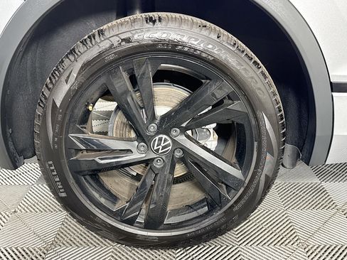 Used 2023 Volkswagen Tiguan SE R-Line FWD image 53