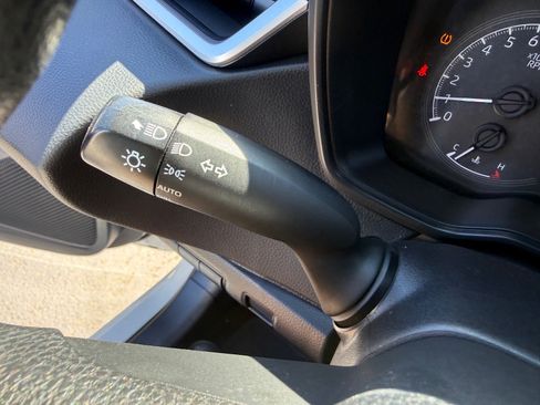 Used 2020 Toyota Corolla LE w/ Carpet Mat Package (TMS) FWD image 20