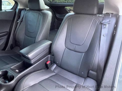 Used 2013 Chevrolet Volt Premium w/ Premium Trim Package FWD image 18