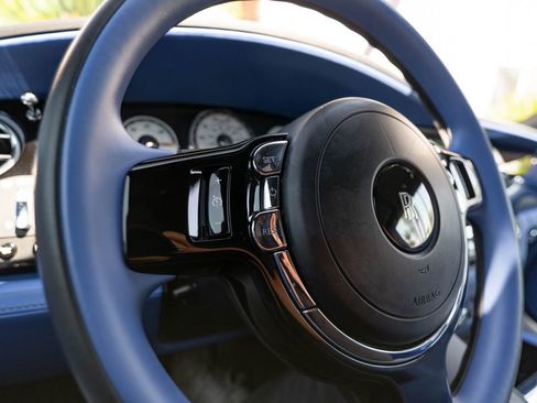 Used 2020 Rolls-Royce Wraith RWD image 16