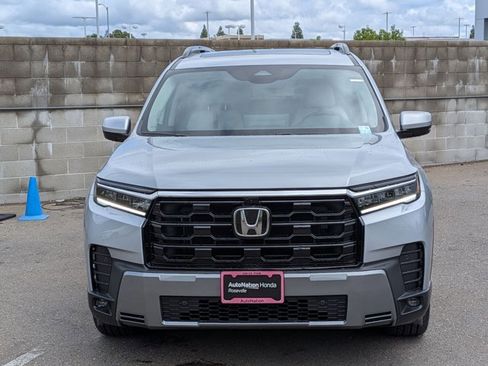 New 2026 Honda Pilot image 4