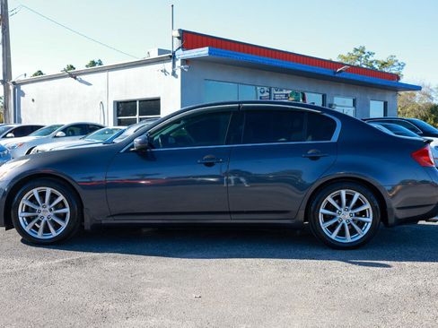 Used 2009 INFINITI G37 Journey w/ Premium Pkg image 3